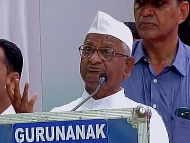 Social activist Anna Hazare addressed a gathering of ex-servicmen on July 26, 2015, who were protesting at Jantar Mantar, New Delhi, demanding implemention of One Rank, One Pension scheme. (Photo credit: @ANI_news) Social activist Anna Hazare addressed a gathering of ex-servicmen on July 26, 2015, who were protesting at Jantar Mantar, New Delhi, demanding implemention of One Rank, One Pension scheme. (Photo credit: @ANI_news)