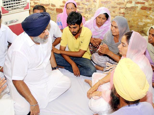 Punjab deputy chief minister Sukhbir Singh Badal and Union minister Harsimrat Kaur Badal with the families of the Kullu bus accident victims in Bathinda on Sunday. (Sanjeev Kumar/HT) Punjab deputy chief minister Sukhbir Singh Badal and Union minister Harsimrat Kaur Badal with the families of the Kullu bus accident victims in Bathinda on Sunday. (Sanjeev Kumar/HT)