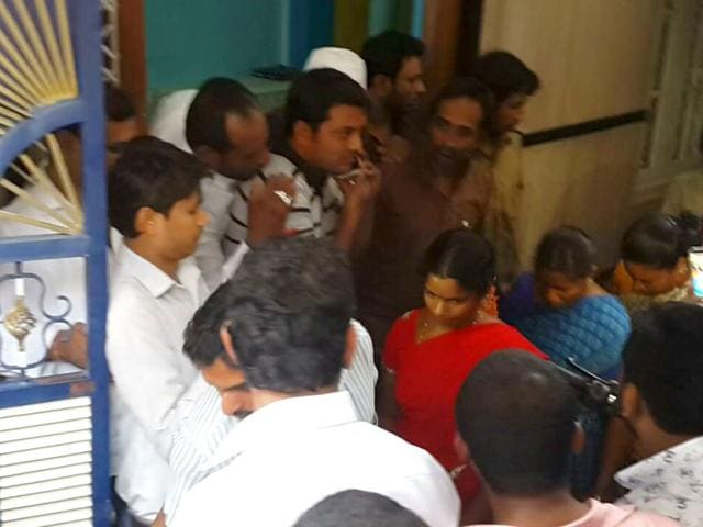 Police arrested BJP acitivists for attempting to steal locals' voter ID cards in a Muslim-dominated area. (HT Photo)