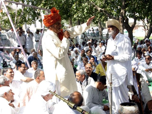 The Haryana government has proposed to make matriculation mandatory for male candidates contesting panchayat polls. (HT Photo) The Haryana government has proposed to make matriculation mandatory for male candidates contesting panchayat polls. (HT Photo)