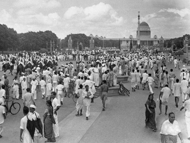 In this picture taken on 15 August 1947, crowds of revellers gather to celebrate independence from Britain around Rasina Hill in New Delhi. (AFP Photo) In this picture taken on 15 August 1947, crowds of revellers gather to celebrate independence from Britain around Rasina Hill in New Delhi. (AFP Photo)