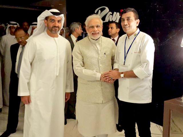Chef Sanjeev Kapoor Flown To Uae To Cook Veg Dinner For Pm Modi Hindustan Times Cook the rice with 1 level tsp salt. uae to cook veg dinner for pm modi