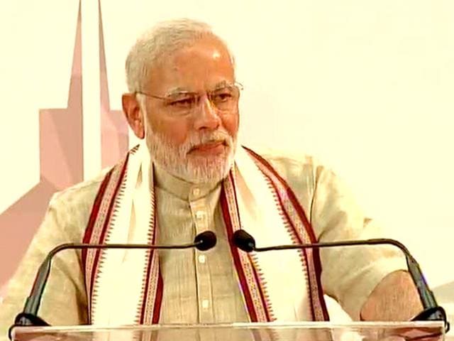 PM Narendra Modi addressing the Indian diaspora at the Dubai International Cricket Stadium in Dubai on Monday evening. (ANI Photo)