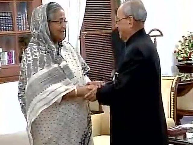 Bangladesh Prime Minister Sheikh Hasina extends her condolences to President Pranab Mukherjee. (Image via Twitter, @ANI_news) Bangladesh Prime Minister Sheikh Hasina extends her condolences to President Pranab Mukherjee. (Image via Twitter, @ANI_news)