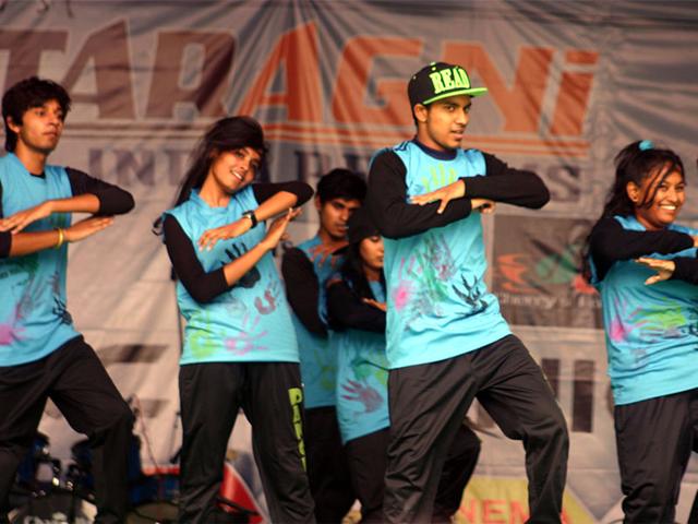 Various programmes were organised at UIT RGPV, Bhopal, on Saturday under road trip of cultural fest 'Antarangi-2015' of IIT Kanpur.(Bidesh Manna/HT)