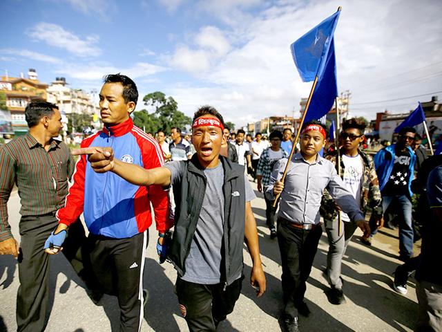 Protesters chanting slogans take part in a general strike organised by the Nepal Federation of Indigenous Nationalities (NEFIN) demanding autonomous regions based on ethnicity to be drafted into the new Constitution in Kathmandu, Nepal. (Reuters Photo)