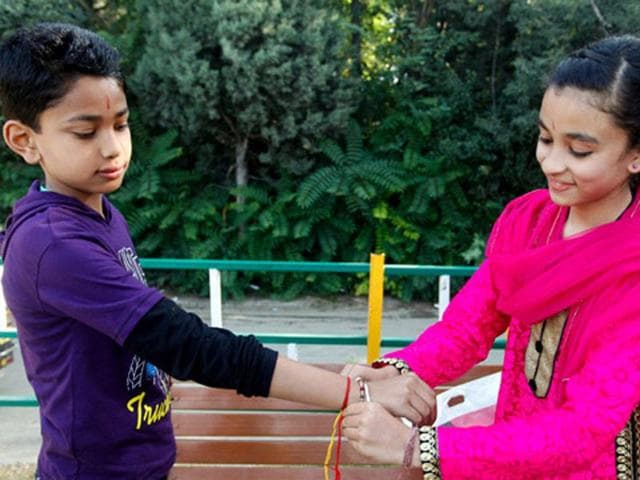 Raksha Bandhan, a festival which celebrates the bond between brothers and sisters, being celebrated at Shankaracharya in Srinagar. Abid Bhat/ HT
