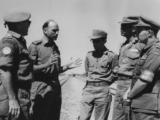 A senior army officer explaining to the United Nations' observers in Rajasthan of the violations committed by Pakistan after the cease-fire during the India-Pakistan conflict. (Photo by Keystone/Getty Images)