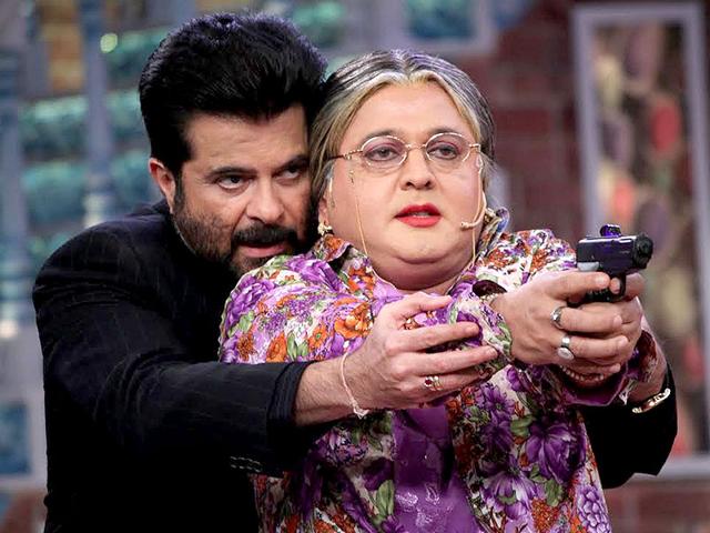 Dadi gets a dose of Majnu Bhai's style as Anil Kapoor visited Comedy Nights sets.