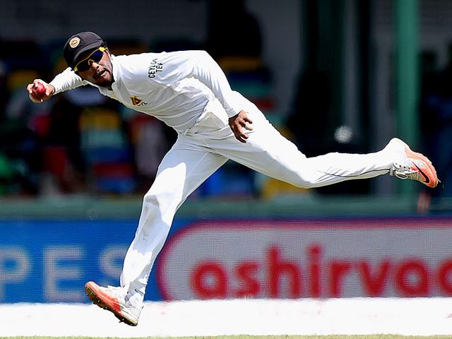 Sri Lanka's Dinesh Chandimal fielding. (AFP Photo)