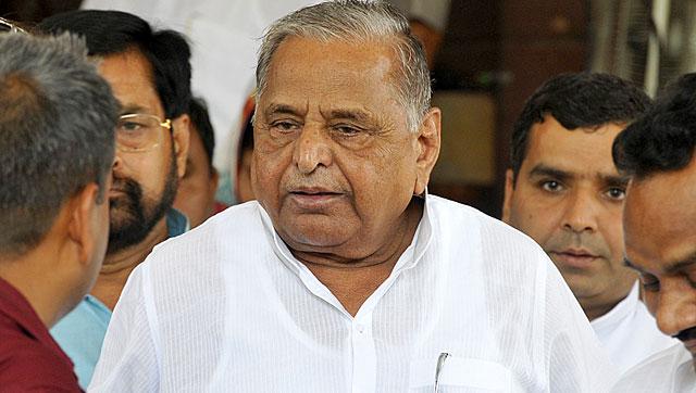 SP chief Mulayam Singh Yadav has said he felt sad for ordering firing on ‘karsevaks’ in Ayodhya in 1990 but it was necessary. (File photo) (Sonu Mehta / HT photo)