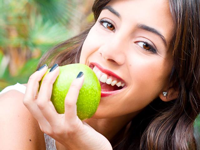 While we are busy celebrating festivals, our bodies work overtime to digest the heavy festive food. Increase your fibre intake to strengthen your liver and digestive system before the upcoming festive season. (Shutterstock Photo)