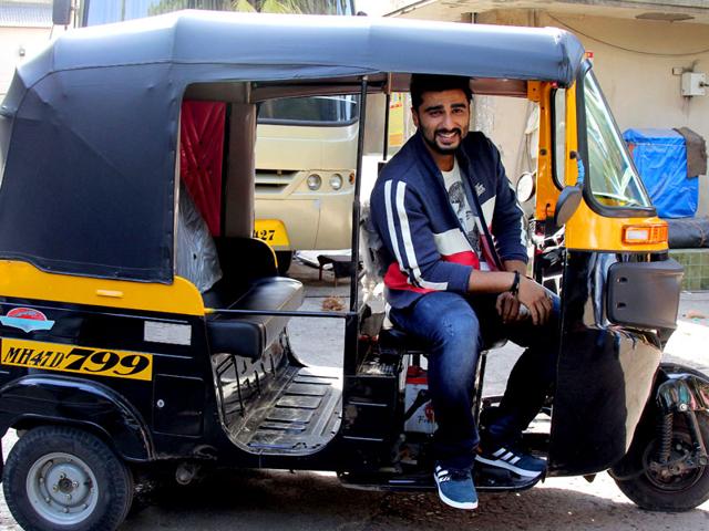 Arjun Kapoor spotted shooting for a commercial in Mumbai on September 4, 2015. (AFP Photo)