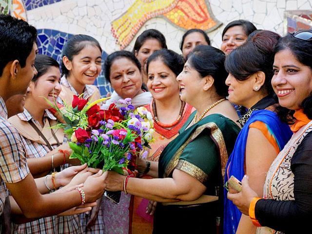 Students greet their teachers on the eve of Teacher's Day at a school in Amritsar on Friday. (PTI photo) Students greet their teachers on the eve of Teacher's Day at a school in Amritsar on Friday. (PTI photo)