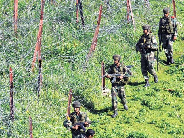 Indian-army-soldiers-patrol-near-the-line-of-control-after-a-reported-cease-fire-violation-in-Mendhar-Poonch-district-about-210-kilometers-131-miles-from-Jammu-AP-Photo