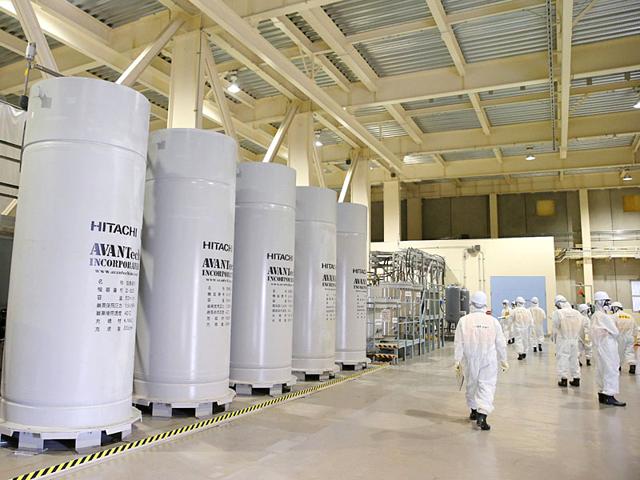 Japan's Tokyo Electric Power Co. (TEPCO) displays the new filtering facility to purify groundwater at the crippled Fukushima Daiichi Nuclear Power Plant in Okuma, Fukushima Prefecture. (AFP Photo) Japan's Tokyo Electric Power Co. (TEPCO) displays the new filtering facility to purify groundwater at the crippled Fukushima Daiichi Nuclear Power Plant in Okuma, Fukushima Prefecture. (AFP Photo)