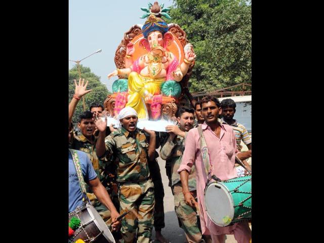 The festival usually lasts for 10 days. People keep lord Ganesha in their homes. HT/Photo