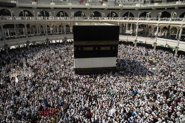 Pilgrims flock to Mecca as Saudi Arabia warns against haj unrest ...