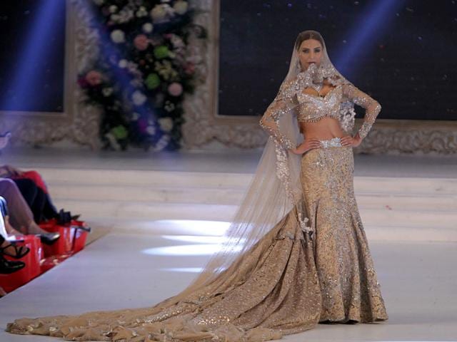 A model presents an Ammara Khan creation during the Pakistan Fashion Design Council Bridal Week in Lahore, Pakistan, September 18, 2015. (AP) A model presents an Ammara Khan creation during the Pakistan Fashion Design Council Bridal Week in Lahore, Pakistan, September 18, 2015. (AP)