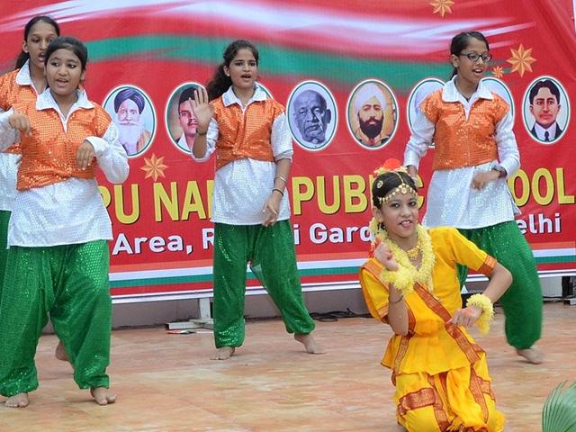 Guru Nanak Public School, Rajouri Garden, celebrated Independence Day with great enthusiasm. The school echoed with patriotic fervour as the students drew scenes of Independence Day. The dramatization encompassed a vibrant display interspersed with music and patriotic songs. (HT PACE)