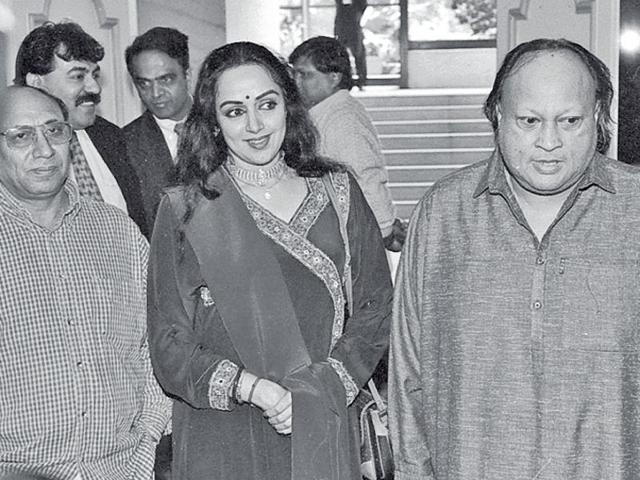 The spectre was reminiscent of a Nusrat Fateh Ali Khan show in the 1990s when bilateral ties were as much strained. (SN Sinha/ HT File Photo) The spectre was reminiscent of a Nusrat Fateh Ali Khan show in the 1990s when bilateral ties were as much strained. (SN Sinha/ HT File Photo)