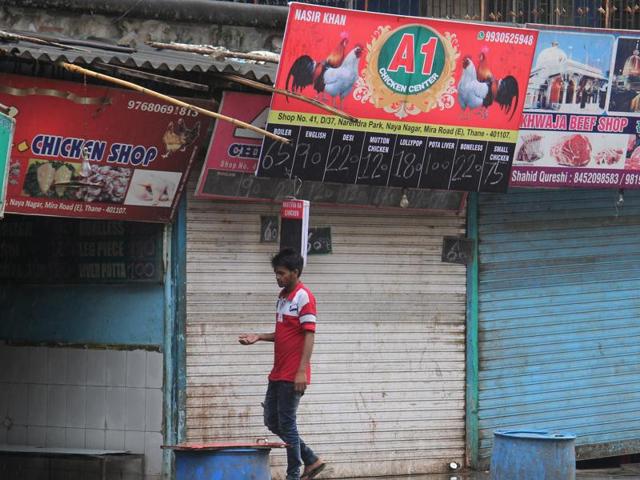 Shops shut down in Mumbai as the state government enforced the meat ban on September 10. (Pramod Thakur/ HT Photo) Shops shut down in Mumbai as the state government enforced the meat ban on September 10. (Pramod Thakur/ HT Photo)