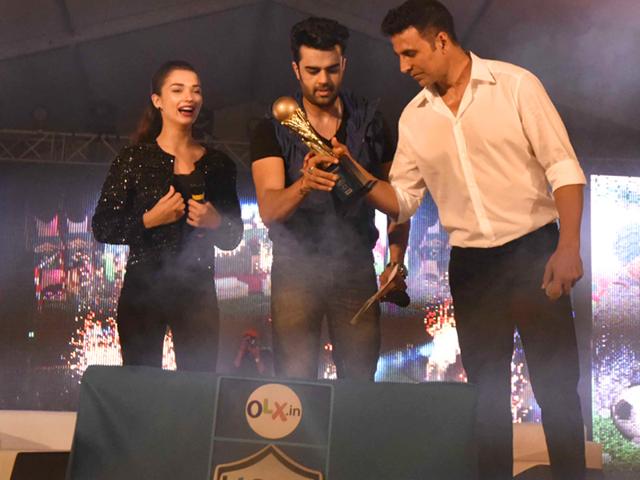 Bollywood actors Akshay Kumar, Amy Jackson and Indian television host, anchor and Bollywood actor Manish Paul during the HT GIFA grand opening ceremony event in Tau Devi Lal stadium, in Gurgaon, India, on Sunday, September 20, 2015. (Vipin Kumar/Hindustan Times)