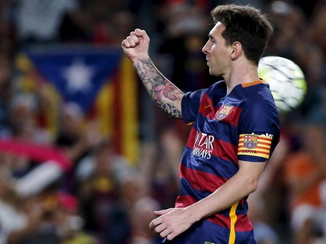 FC Barcelona's Lionel Messi celebrates after scoring off a penalty kick against Levante during their La Liga soccer match at Camp Nou stadium in Barcelona, on September 20, (Reuters Photo) FC Barcelona's Lionel Messi celebrates after scoring off a penalty kick against Levante during their La Liga soccer match at Camp Nou stadium in Barcelona, on September 20, (Reuters Photo)