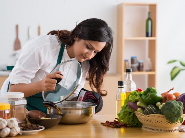 Dinner is crucial because it is our last meal of the day, and the body goes into relaxation mode after that.(shutterstock) Dinner is crucial because it is our last meal of the day, and the body goes into relaxation mode after that.(shutterstock)