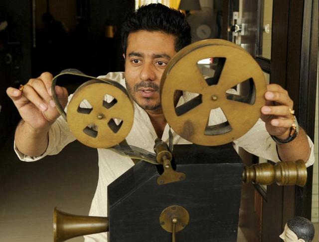 Much sought-after filmmaker Raj Chakraborty is known making romantic films and for introducing newcomers in the Bengali film industry.(Samir Jana/HT Photo) Much sought-after filmmaker Raj Chakraborty is known making romantic films and for introducing newcomers in the Bengali film industry.(Samir Jana/HT Photo)