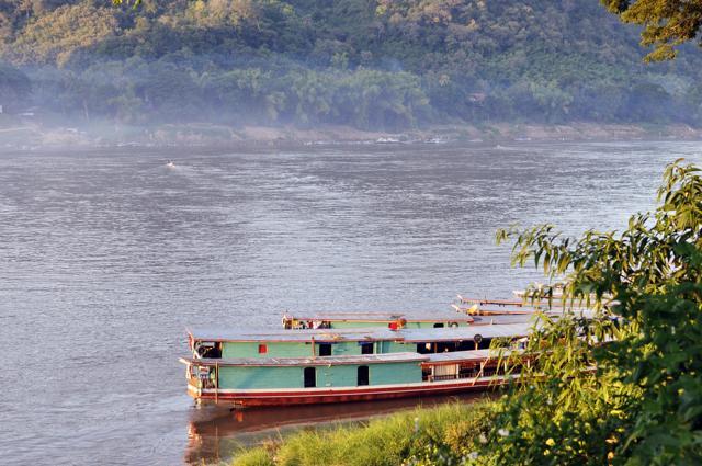 Mekong River at Luang Prabang, Laos (Photo: Roving Snails)
