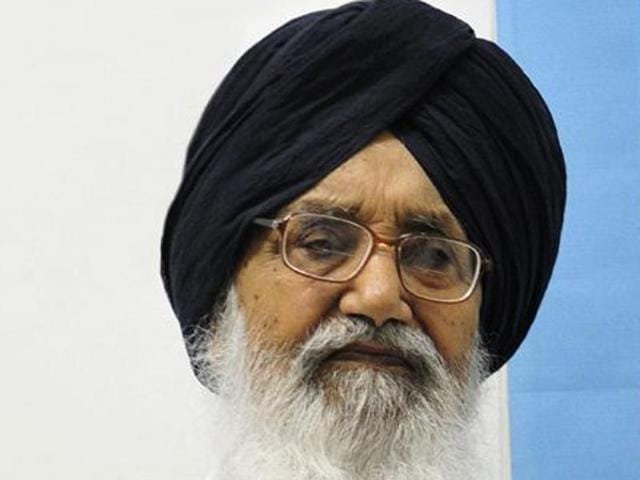 Badal endorses Akal Takht’s pardon to Sirsa dera head - Hindustan Times