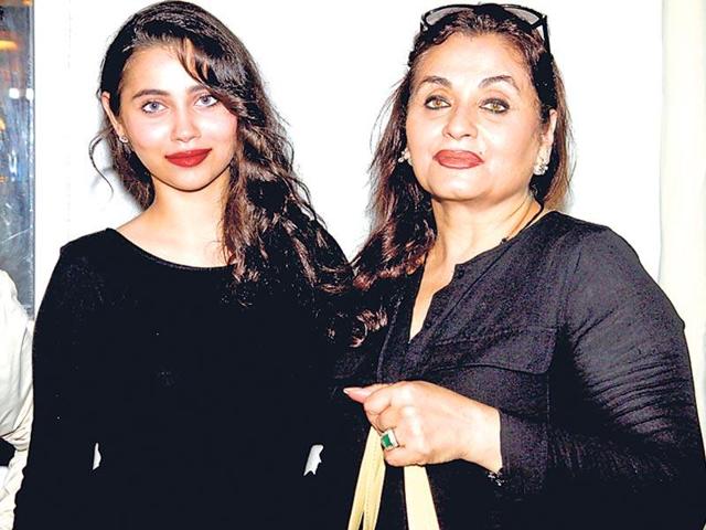 Sasha Agha and her mother, Salma Agha were the chief guests at the launch of a beauty pageant in Mumbai. (Photos: Yogen Shah)