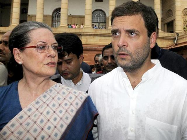 Congress president Sonia Gandhi and vice-president Rahul Gandhi .(Sonu Mehta/HT file photo)