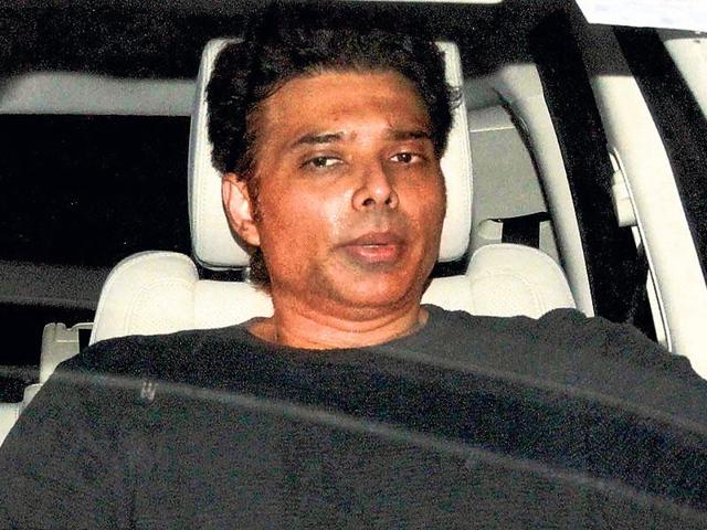Uday Chopra looks quite tired in this picture clicked at the Mumbai airport. (Photo: Yogen Shah)
