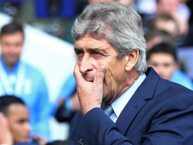 Manchester City's Chilean manager Manuel Pellegrini at the start of the EPL match against Tottenham Hotspur at White Hart Lane, on September 26, 2015. (AFP Photo) Manchester City's Chilean manager Manuel Pellegrini at the start of the EPL match against Tottenham Hotspur at White Hart Lane, on September 26, 2015. (AFP Photo)