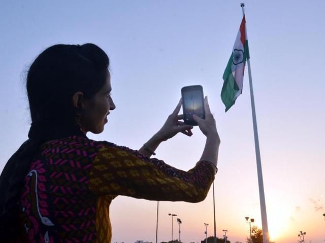 The 170-feet high Tricolour is the highest to fly in Punjab. (Sameer Sehgal/HT Photo)