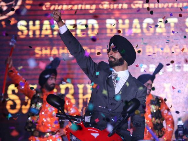 Akshay Kumar donned a Sardar look and totally aced it while promoting Singh Is Bling in New Delhi recently. (IANS)