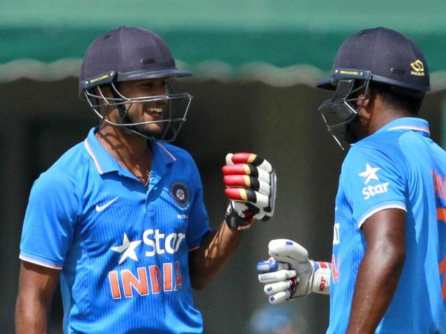 India A player Aggarwal, left, shares a light moment with Sanju Samson during the second innings. (Sanjeev Verma/HT Photo) India A player Aggarwal, left, shares a light moment with Sanju Samson during the second innings. (Sanjeev Verma/HT Photo)