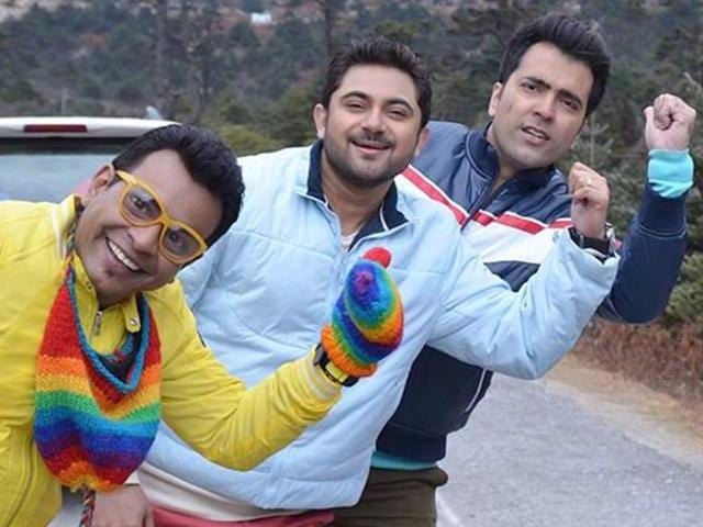 (From left to right) Rudranil Ghosh, Soham Chakraborty and Abir Chatterjee have done playback singing for Raj Chakraborty’s Bengali film Katmundu. A still from the film.