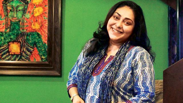 After a stint in full-time motherhood, Meghna Gulzar is returning with the crime-thriller Talvar, ready to wield the double-edged sword. (Kalpak Pathak/HT) After a stint in full-time motherhood, Meghna Gulzar is returning with the crime-thriller Talvar, ready to wield the double-edged sword. (Kalpak Pathak/HT)