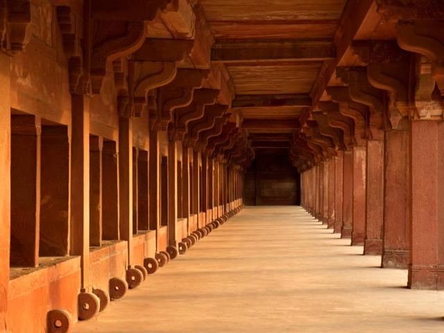 Fatehpur Sikri 2006: The red sandstone capital of the Mughal emperor Akbar from 1572 to 1585 (Clare Arni) Fatehpur Sikri 2006: The red sandstone capital of the Mughal emperor Akbar from 1572 to 1585 (Clare Arni)