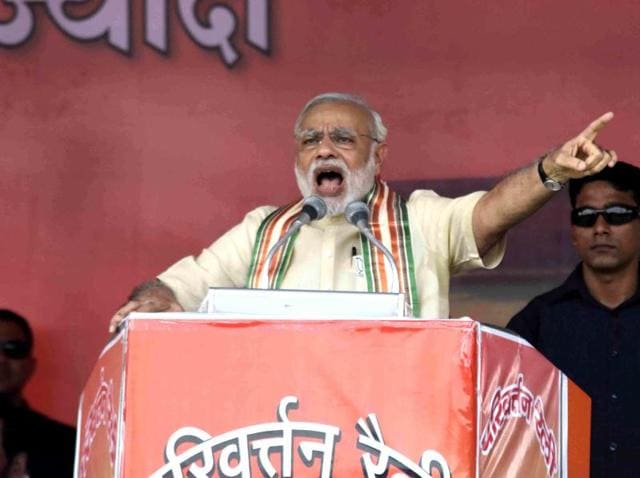 Prime Minister Narendra Modi during his rally at Bhagalpur, ahead of the upcoming Bihar elections(Santosh Kumar/HT Photo)