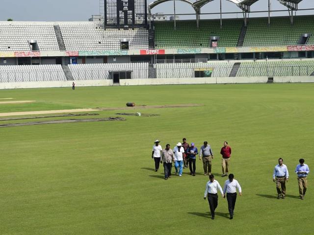 Bangladesh Cricket Board officials walk on the field at the Sher-e-Bangla Cricket Stadium at Mirpur in Dhaka, on September 30, 2015. Australia called off a two-Test tour of Bangladesh on October 1 citing terrorism fears after official warnings militants may attack Western interests. (AFP Photo) Bangladesh Cricket Board officials walk on the field at the Sher-e-Bangla Cricket Stadium at Mirpur in Dhaka, on September 30, 2015. Australia called off a two-Test tour of Bangladesh on October 1 citing terrorism fears after official warnings militants may attack Western interests. (AFP Photo)