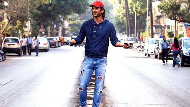 Sushant Singh Rajput in Mahendra Singh Dhoni mode. Sushant Singh Rajput in Mahendra Singh Dhoni mode.