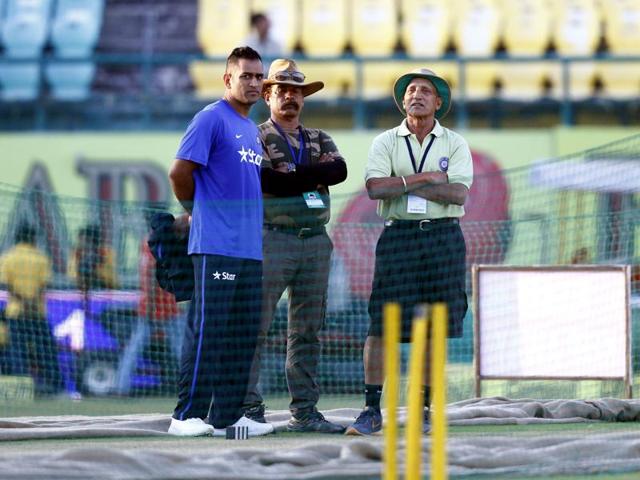 Indian captain MS Dhoni during a net practice session ahead of the first T20 match between India and South Africa in Dharamshala on October 1, 2015. (Ajay Aggarwal/HT Photo) Indian captain MS Dhoni during a net practice session ahead of the first T20 match between India and South Africa in Dharamshala on October 1, 2015. (Ajay Aggarwal/HT Photo)