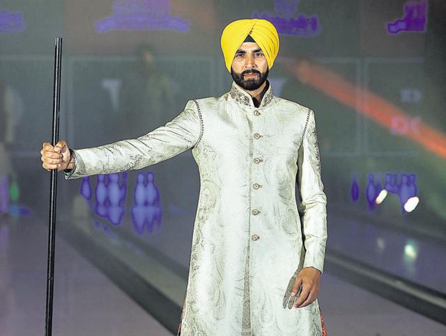 Akshay Kumar in a still from the film ‘Singh is Bling”. Akshay Kumar in a still from the film ‘Singh is Bling”.