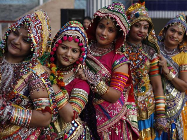 Indian 🤗 | Navratri dress, Indian fashion, Dance of india