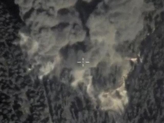 A frame grab taken from footage released by Russia's Defence Ministry October 5, 2015, shows smoke rising after airstrikes carried out by the country's air force in Syria. One of Iraq's most powerful Shi'ite Muslim militias said on Monday it fully supports Russia's intervention and air strikes against Islamic State in the Middle East and accused the United States of being indecisive in its campaign against the group. (Ministry of Defence of the Russian Federation/Handout via Reuters) A frame grab taken from footage released by Russia's Defence Ministry October 5, 2015, shows smoke rising after airstrikes carried out by the country's air force in Syria. One of Iraq's most powerful Shi'ite Muslim militias said on Monday it fully supports Russia's intervention and air strikes against Islamic State in the Middle East and accused the United States of being indecisive in its campaign against the group. (Ministry of Defence of the Russian Federation/Handout via Reuters)