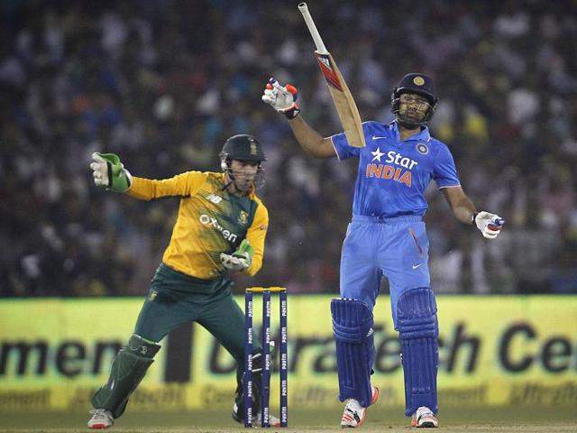 India's Rohit Sharma loses grip of his bat while trying to play a shot during the first innings. (Reuters Photo)